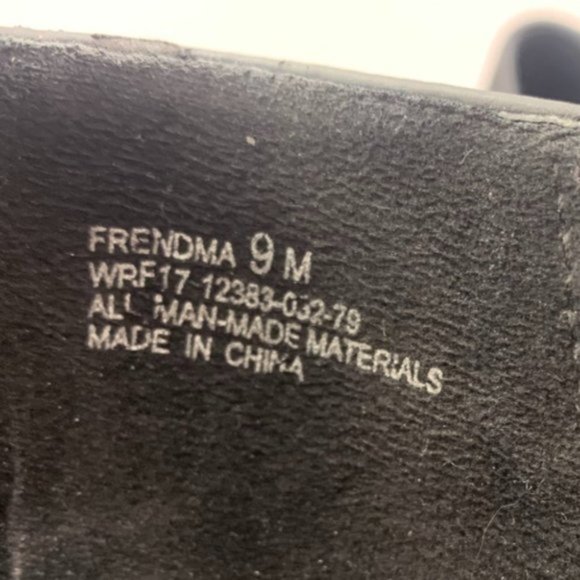 Yuu Frendma Black Slipon Loafers - Picture 7 of 7